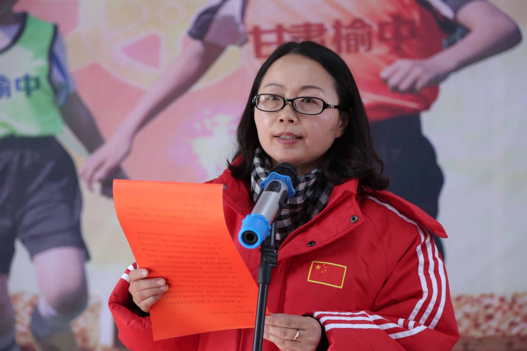 羞愧美女的猜拳大挑战