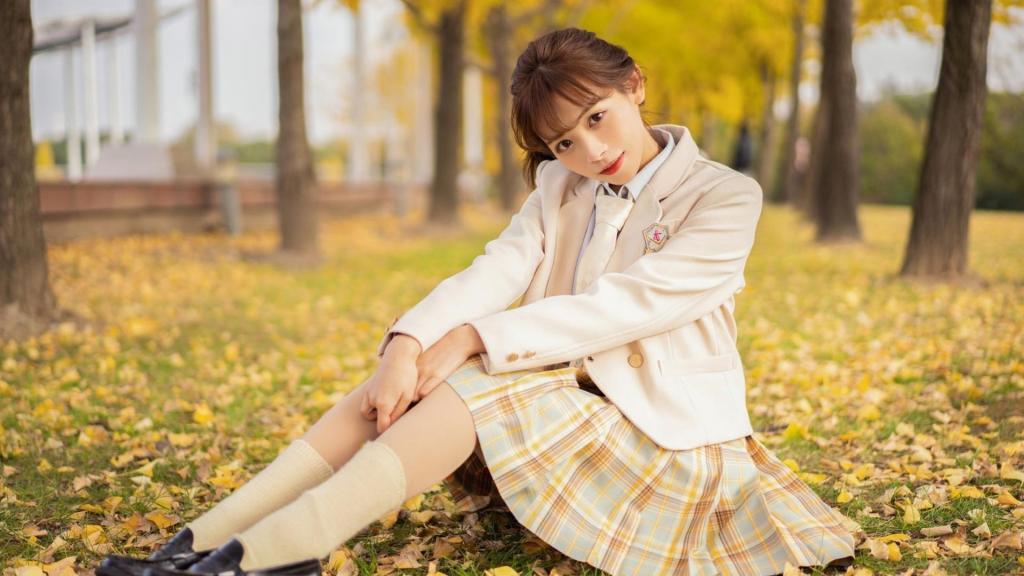 制服美女手机游戏大全_制服美女手机游戏_制服游戏是什么意思