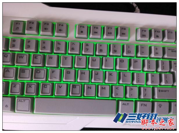 游戏套装鼠标键盘手机可以用吗_手机游戏键盘鼠标游戏套装_游戏套装鼠标键盘手机怎么用