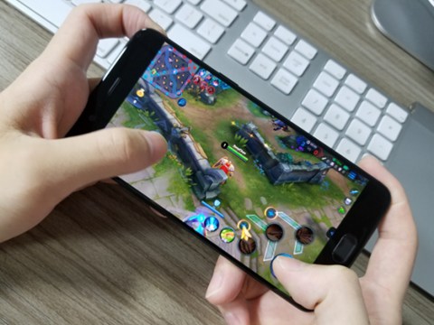 手机玩游戏膜选择哪个_手机玩游戏要什么手机膜手感好_玩游戏的手机膜推荐