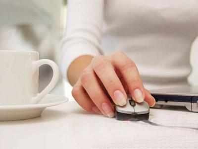 玩手游对手机伤害有多大_手机对手的伤害_手机玩游戏对手有伤害吗