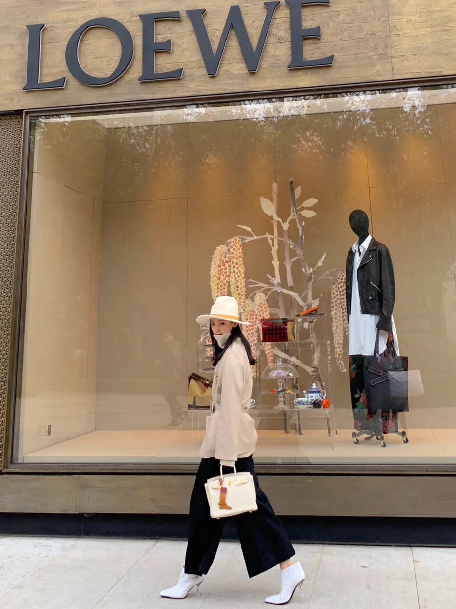 手机游戏吸盘_汽车手机吸盘支架安装_吸盘玩具怎么玩