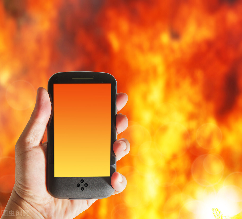 手机玩游戏后电池发热_玩游戏手机电池发热怎么办_手机电池玩游戏发烫是什么原因