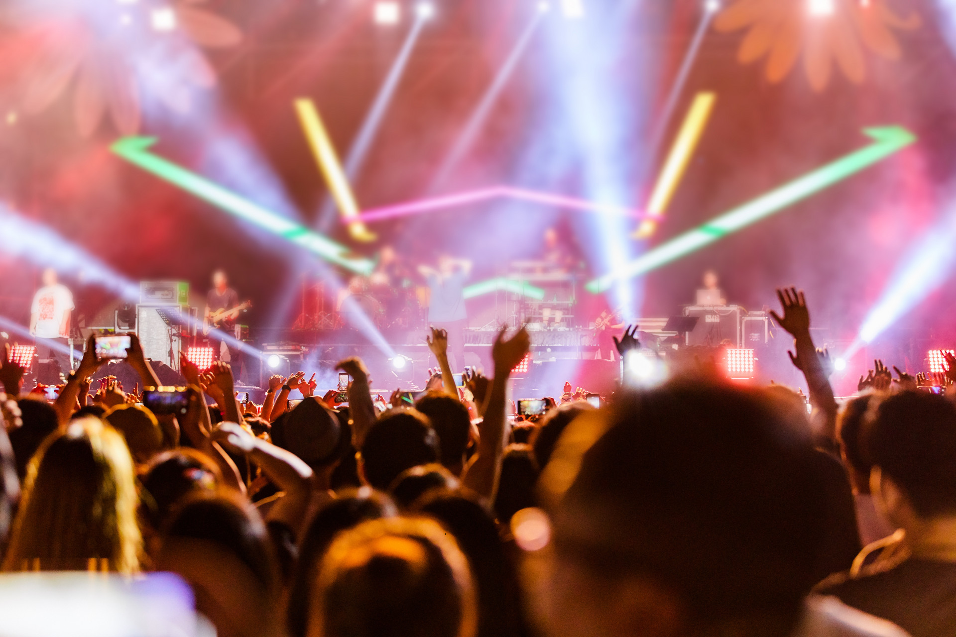 手机游戏巅峰赛：汇聚千万玩家的狂欢盛宴，激情无限