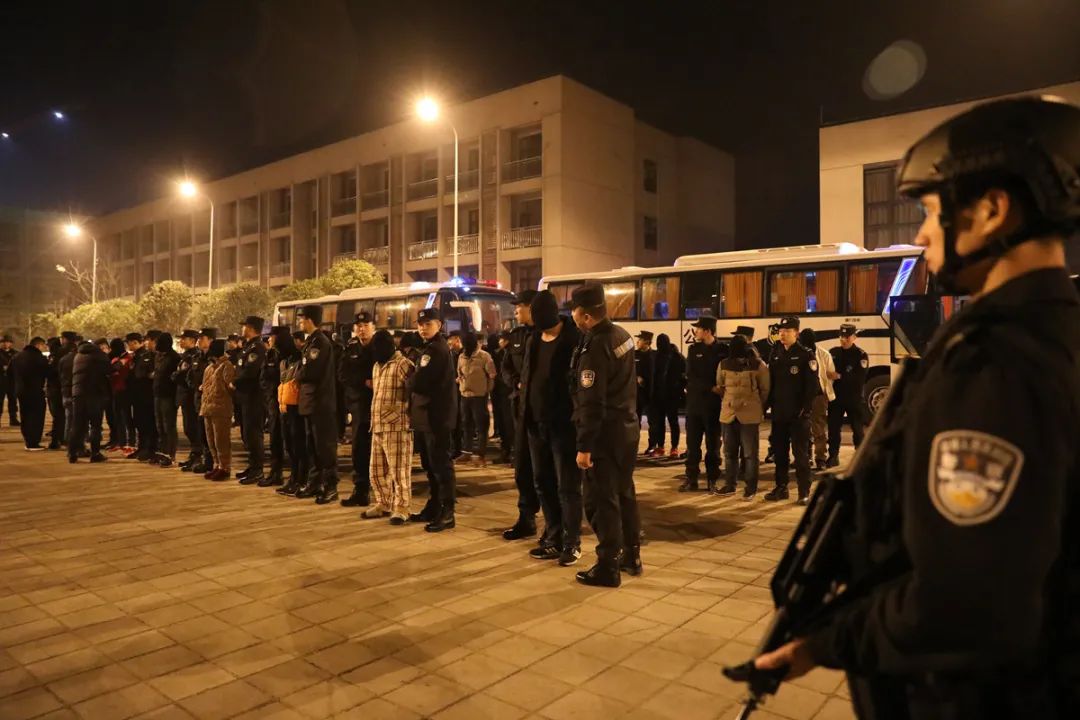 在线永久免费轰炸机_在线轰炸机免费版_轰炸在线使用